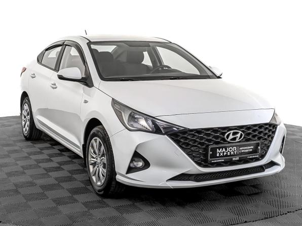 Hyundai Solaris II Рестайлинг с пробегом 2021 года, цена 1 595 000 рублей, 53862 км, седан, Автокод Объявления