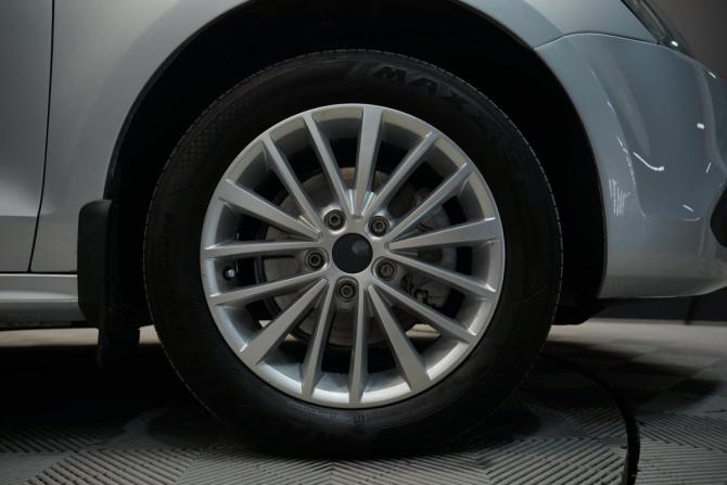 Volkswagen Jetta VI с пробегом 2013 года, цена 1 080 000 рублей, 233850 км, седан, Автокод Объявления