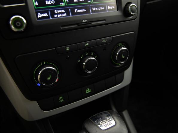 Skoda Yeti I с пробегом 2012 года, цена 999 000 рублей, 185110 км, внедорожник, Автокод Объявления