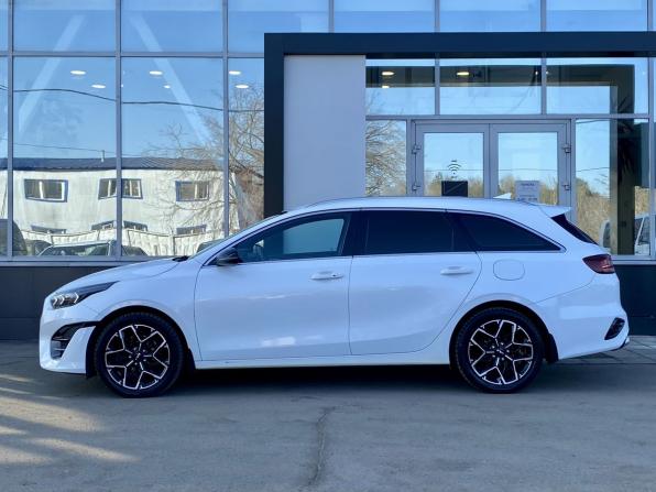 Kia Ceed III Рестайлинг с пробегом 2021 года, цена 2 179 000 рублей, 32000 км, универсал, Автокод Объявления