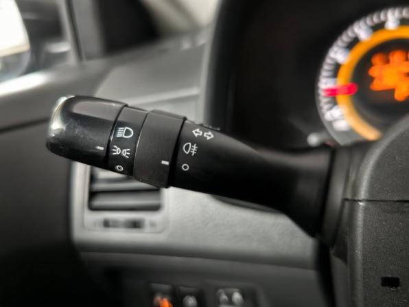 Toyota Corolla X (E140 E150) Рестайлинг с пробегом 2012 года, цена 1 333 000 рублей, 89035 км, седан, Автокод Объявления