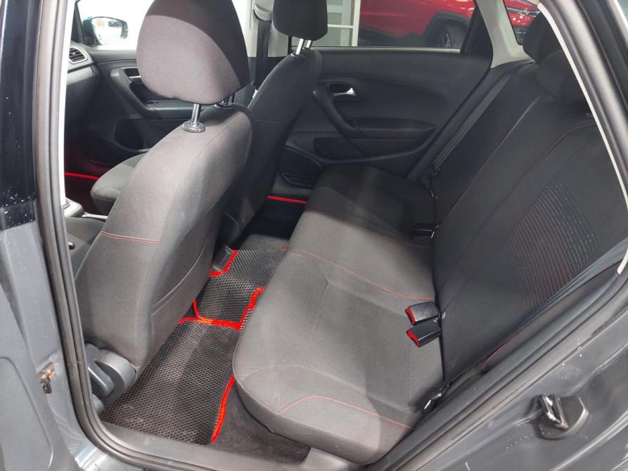 Volkswagen Polo V Рестайлинг Пермь  - изображение 15