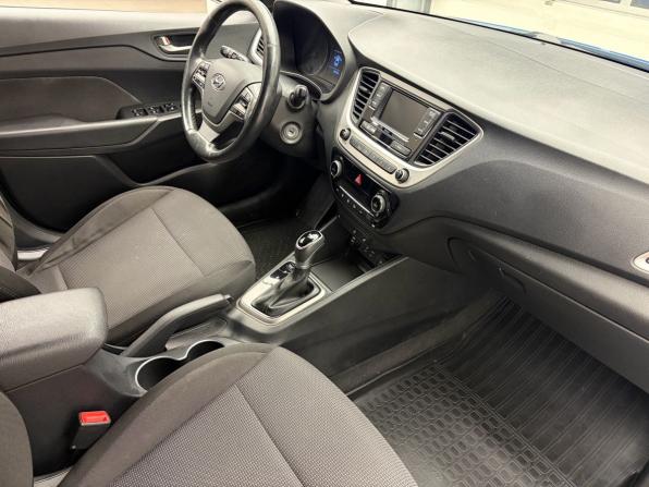 Hyundai Solaris II с пробегом 2018 года, цена 1 095 900 рублей, 256534 км, седан, Автокод Объявления