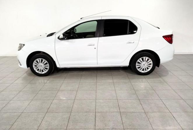 Renault Logan II с пробегом 2015 года, цена 890 000 рублей, 69637 км, седан, Автокод Объявления