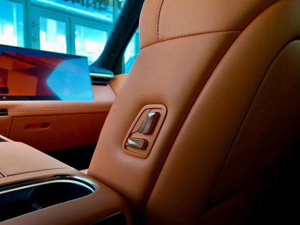 Новый Lynk &amp; Co 900 2025 года, цена 7 650 000 рублей, внедорожник, Автокод Объявления