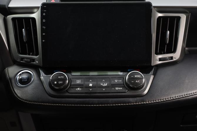 Toyota RAV4 IV (XA40) Рестайлинг с пробегом 2017 года, цена 2 599 000 рублей, 171000 км, внедорожник, Автокод Объявления