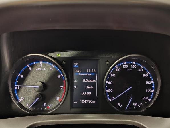 Toyota RAV4 IV (XA40) Рестайлинг с пробегом 2018 года, цена 2 250 000 рублей, 106001 км, внедорожник, Автокод Объявления