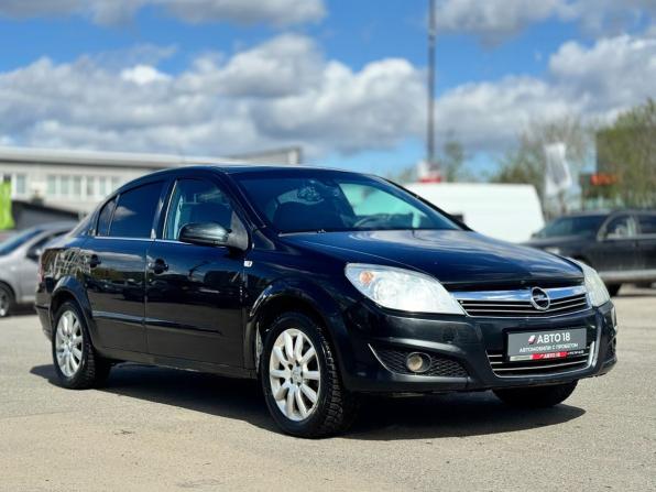 Opel Astra H Рестайлинг с пробегом 2013 года, цена 359 000 рублей, 300334 км, седан, Автокод Объявления
