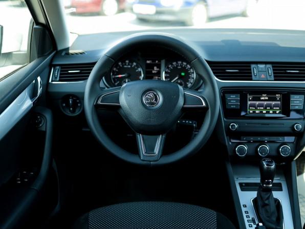 Skoda Octavia III (A7) с пробегом 2015 года, цена 1 399 000 рублей, 135670 км, лифтбек, Автокод Объявления