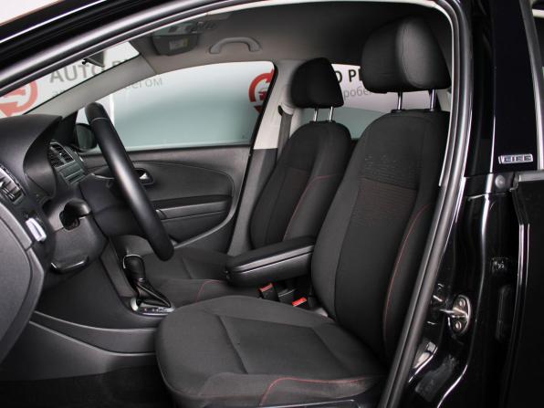 Volkswagen Polo V Рестайлинг с пробегом 2017 года, цена 1 220 000 рублей, 165200 км, седан, Автокод Объявления