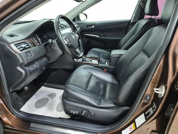 Toyota Camry VII (XV50) Рестайлинг 2 с пробегом 2017 года, цена 2 145 000 рублей, 131582 км, седан, Автокод Объявления