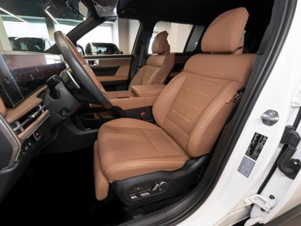 Hyundai Santa Fe V (MX5) с пробегом 2024 года, цена 5 400 000 рублей, 6830 км, внедорожник, Автокод Объявления