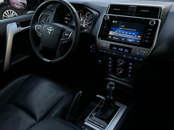 Toyota Land Cruiser Prado 150 Series Рестайлинг 2 с пробегом 2018 года, цена 4 750 000 рублей, 89426 км, внедорожник, Автокод Объявления