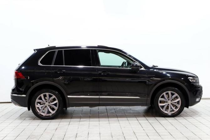 Volkswagen Tiguan II с пробегом 2018 года, цена 2 999 000 рублей, 126882 км, внедорожник, Автокод Объявления