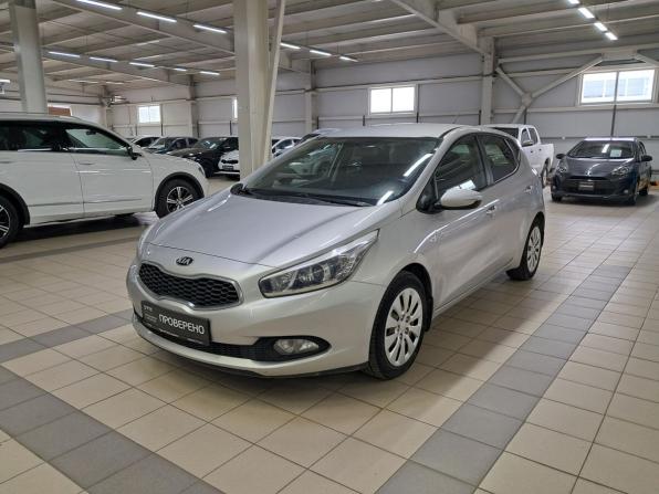 Kia Ceed II с пробегом 2014 года, цена 995 000 рублей, 143882 км, хэтчбек, Автокод Объявления