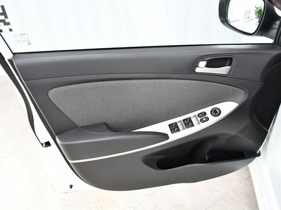 Hyundai Solaris I Новосибирск  - изображение 16