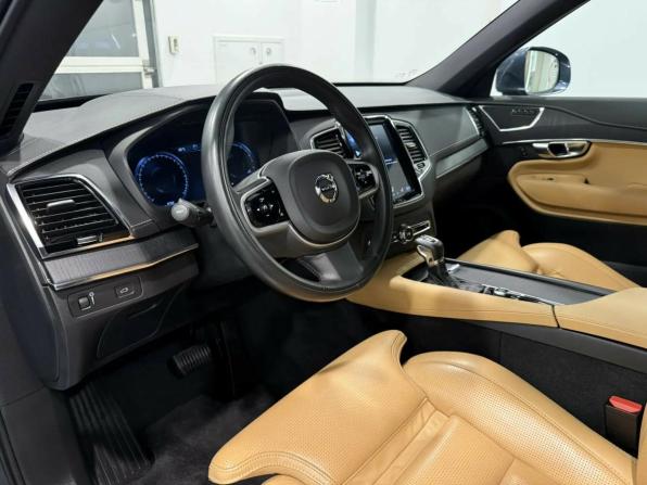Volvo XC90 II Рестайлинг 1 с пробегом 2021 года, цена 4 670 000 рублей, 97697 км, внедорожник, Автокод Объявления