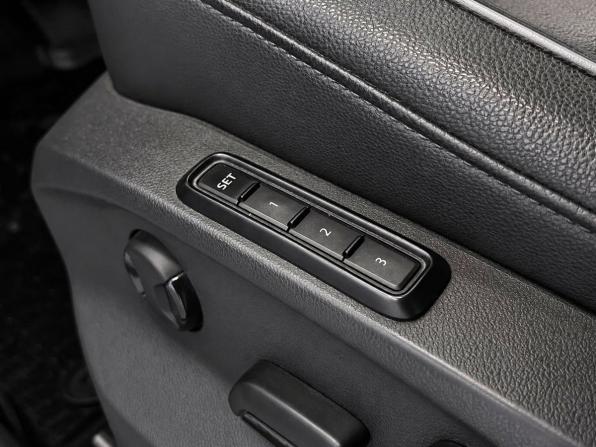 Volkswagen Tiguan II с пробегом 2017 года, цена 2 499 000 рублей, 134070 км, внедорожник, Автокод Объявления