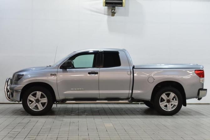 Toyota Tundra II с пробегом 2011 года, цена 2 540 000 рублей, 300000 км, пикап, Автокод Объявления