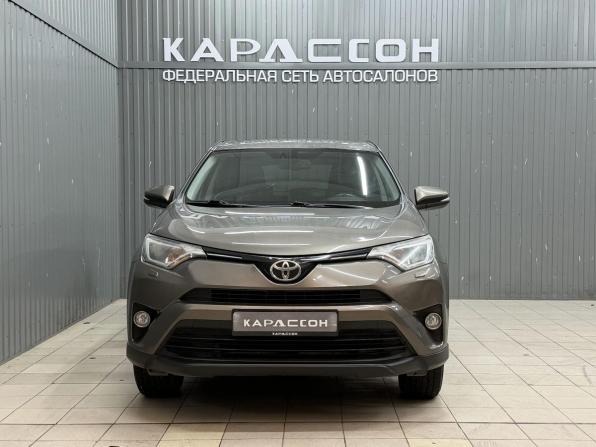 Toyota RAV4 IV (XA40) Рестайлинг с пробегом 2018 года, цена 2 219 000 рублей, 209369 км, внедорожник, Автокод Объявления