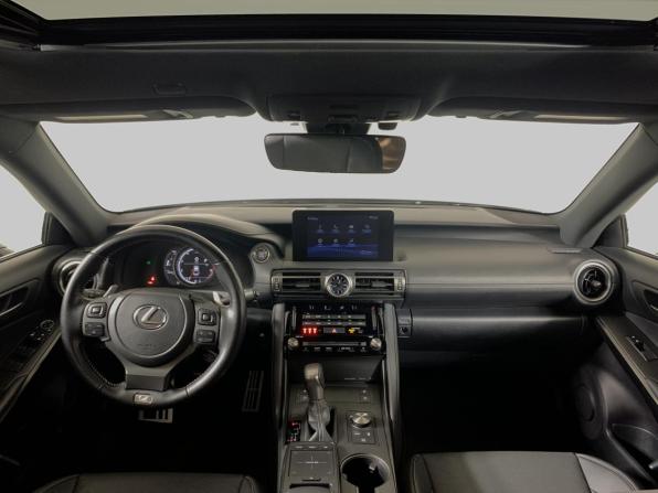 Lexus IS III Рестайлинг 2 с пробегом 2021 года, цена 5 350 000 рублей, 52528 км, седан, Автокод Объявления
