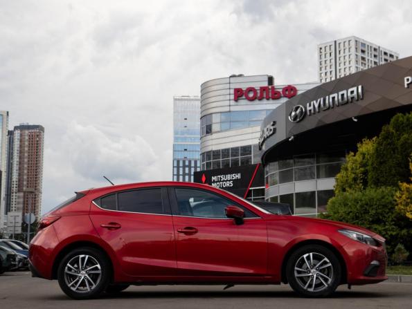 Mazda 3 III (BM) с пробегом 2015 года, цена 1 128 000 рублей, 249419 км, хэтчбек, Автокод Объявления