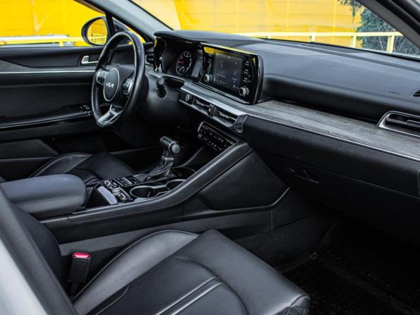 Kia K5 III с пробегом 2022 года, цена 2 179 000 рублей, 93329 км, седан, Автокод Объявления