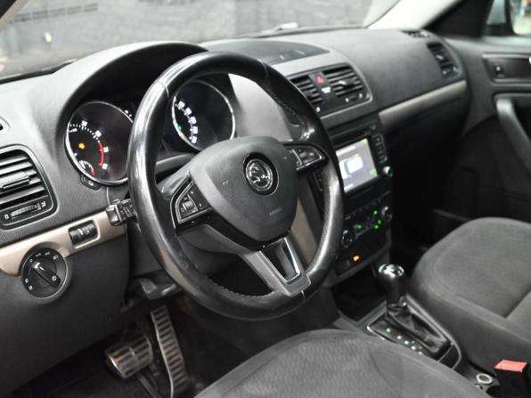 Skoda Yeti I Рестайлинг с пробегом 2014 года, цена 1 220 000 рублей, 195124 км, внедорожник, Автокод Объявления