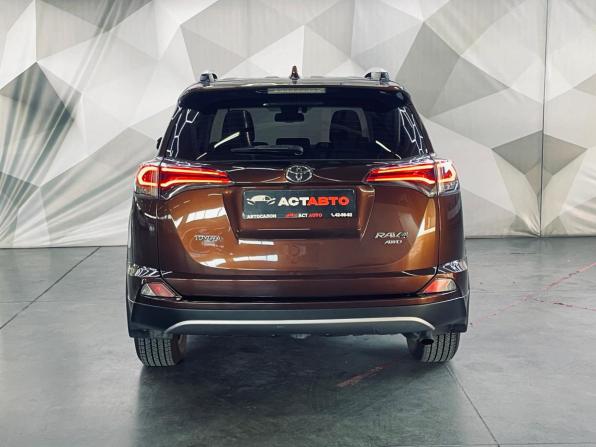 Toyota RAV4 IV (XA40) Рестайлинг с пробегом 2017 года, цена 2 320 000 рублей, 106955 км, внедорожник, Автокод Объявления