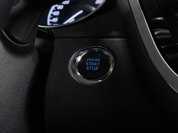 Toyota Camry VIII (XV70) с пробегом 2019 года, цена 2 690 000 рублей, 63910 км, седан, Автокод Объявления
