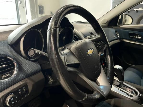 Chevrolet Cruze I Рестайлинг с пробегом 2013 года, цена 698 000 рублей, 196639 км, хэтчбек, Автокод Объявления