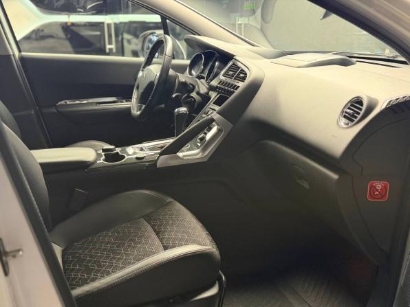 Peugeot 3008 I Рестайлинг с пробегом 2016 года, цена 960 000 рублей, 209418 км, внедорожник, Автокод Объявления