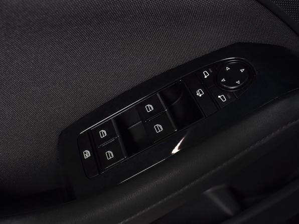 Mazda 3 IV (BP) с пробегом 2019 года, цена 1 899 999 рублей, 153411 км, седан, Автокод Объявления