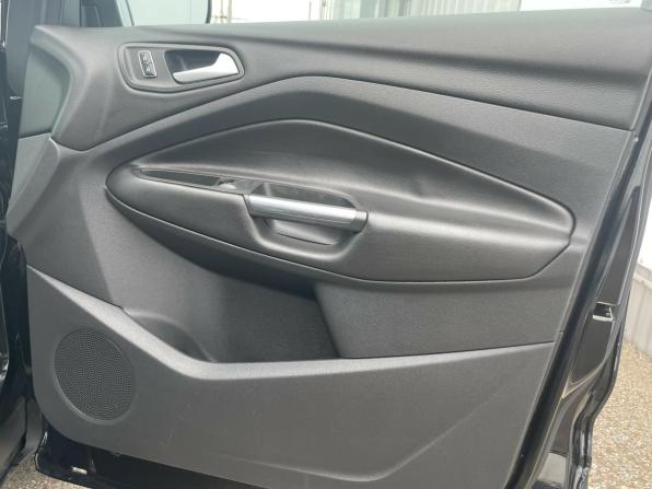 Ford Kuga II с пробегом 2013 года, цена 1 160 000 рублей, 132141 км, внедорожник, Автокод Объявления