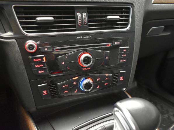 Audi Q5 I (8R) Рестайлинг с пробегом 2013 года, цена 1 790 000 рублей, 211045 км, внедорожник, Автокод Объявления
