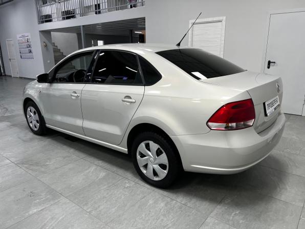 Volkswagen Polo V с пробегом 2012 года, цена 690 000 рублей, 190304 км, седан, Автокод Объявления