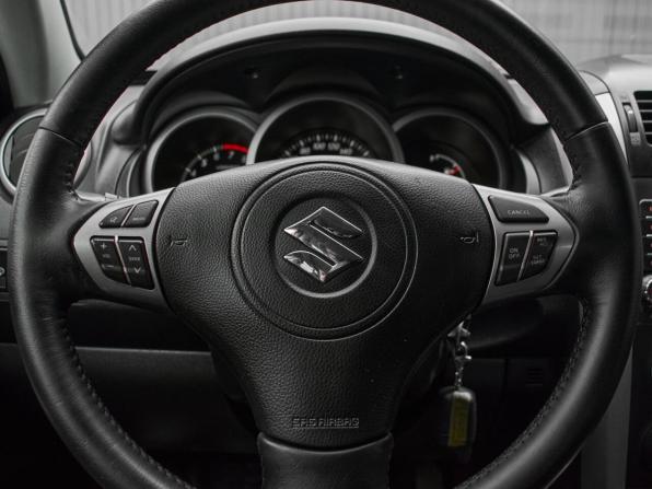 Suzuki Grand Vitara II Рестайлинг с пробегом 2011 года, цена 1 300 000 рублей, 237618 км, внедорожник, Автокод Объявления