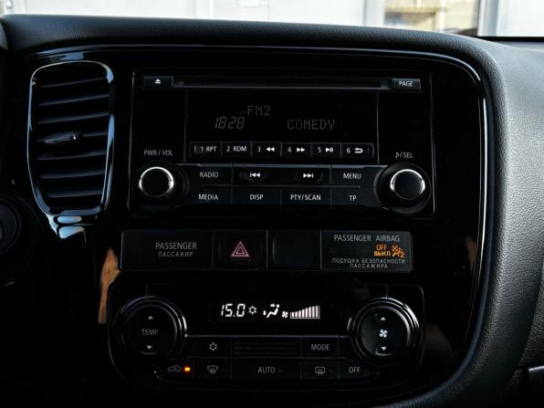 Mitsubishi Outlander III Рестайлинг 2 с пробегом 2016 года, цена 1 640 000 рублей, 181690 км, внедорожник, Автокод Объявления