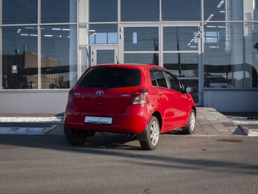 Toyota Yaris II Курган  - изображение 2