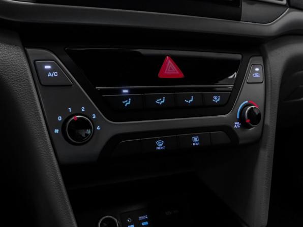 Hyundai Elantra VI (AD) с пробегом 2018 года, цена 1 349 000 рублей, 148062 км, седан, Автокод Объявления