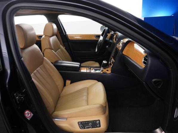 Bentley Continental Flying Spur с пробегом 2005 года, цена 2 099 632 рубля, 152254 км, седан, Автокод Объявления
