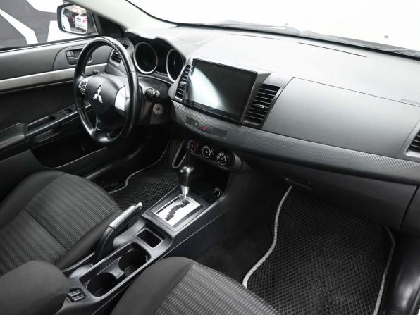 Mitsubishi Lancer X Рестайлинг с пробегом 2012 года, цена 929 900 рублей, 192000 км, седан, Автокод Объявления