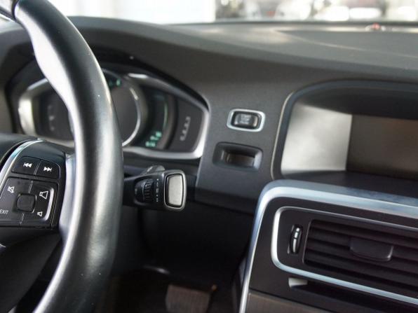 Volvo S60 II Рестайлинг с пробегом 2014 года, цена 1 490 000 рублей, 214000 км, седан, Автокод Объявления