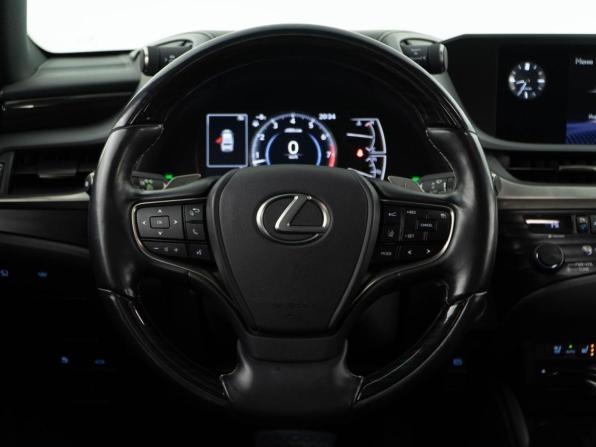 Lexus ES VII с пробегом 2020 года, цена 4 349 999 рублей, 68730 км, седан, Автокод Объявления