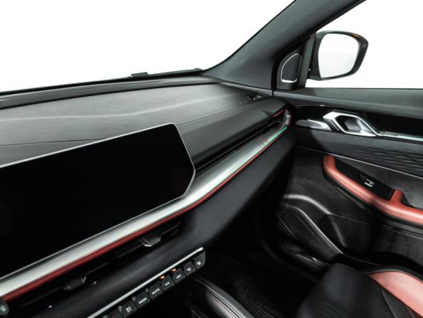 Geely Coolray I Рестайлинг с пробегом 2023 года, цена 2 099 700 рублей, 38411 км, внедорожник, Автокод Объявления