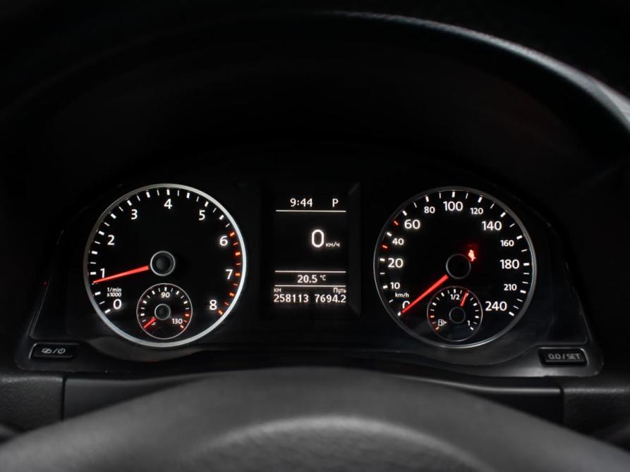 Volkswagen Tiguan I Рестайлинг Москва  - изображение 11