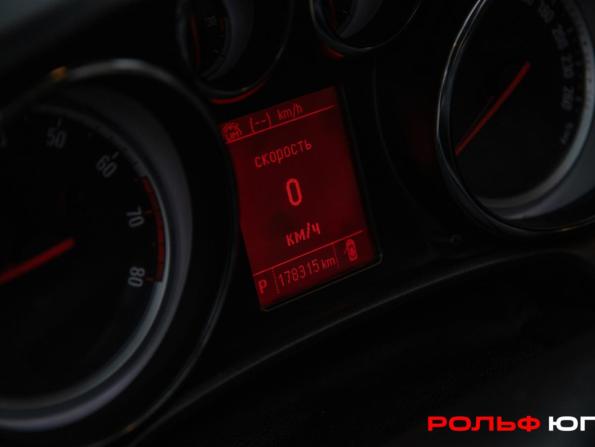 Opel Astra J Рестайлинг с пробегом 2013 года, цена 748 000 рублей, 178313 км, хэтчбек, Автокод Объявления