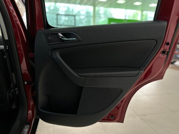 Skoda Yeti I Рестайлинг с пробегом 2017 года, цена 1 540 000 рублей, 115903 км, внедорожник, Автокод Объявления