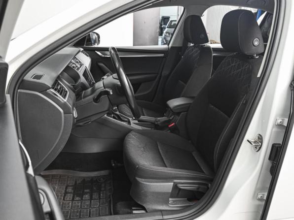 Skoda Octavia III (A7) Рестайлинг с пробегом 2020 года, цена 2 100 000 рублей, 148227 км, лифтбек, Автокод Объявления