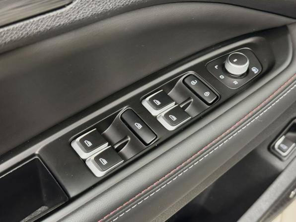 Geely Tugella I Рестайлинг с пробегом 2023 года, цена 2 965 000 рублей, 43637 км, внедорожник, Автокод Объявления